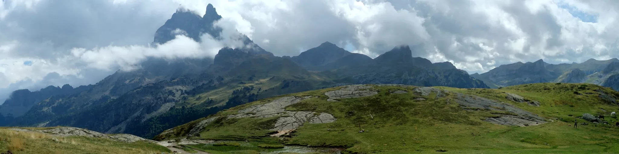 pyrenees pic ossau